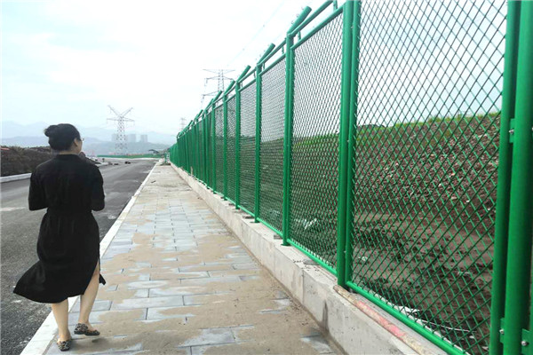 綜合保稅區(qū)隔離網(wǎng)